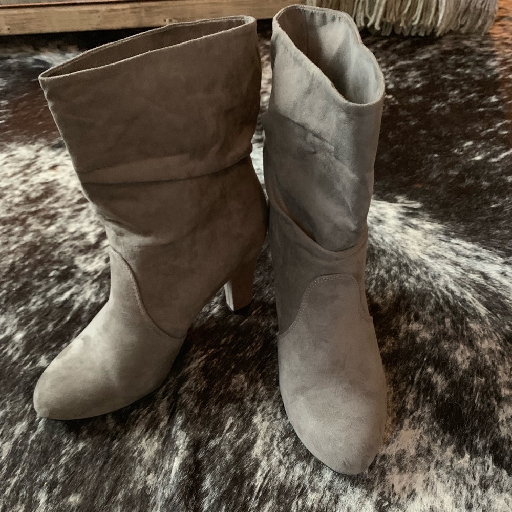🖤Express Booties